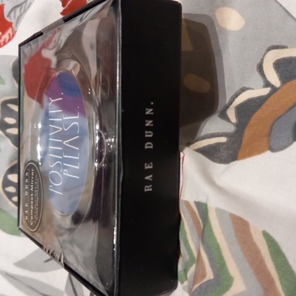 Rae Dunn Compact mirror NIB - Picture 2 of 3